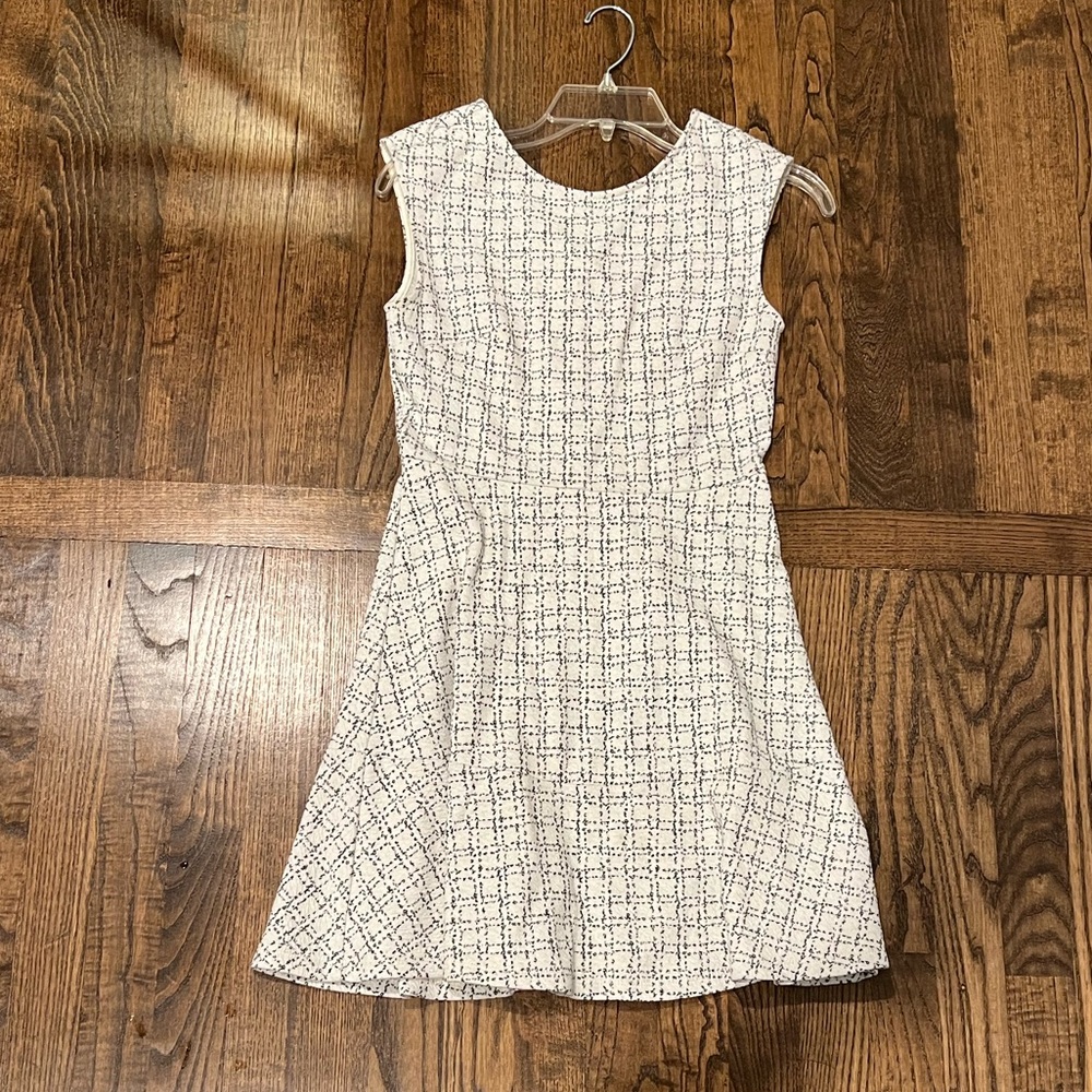 Elegant White and Black Patterned Dress